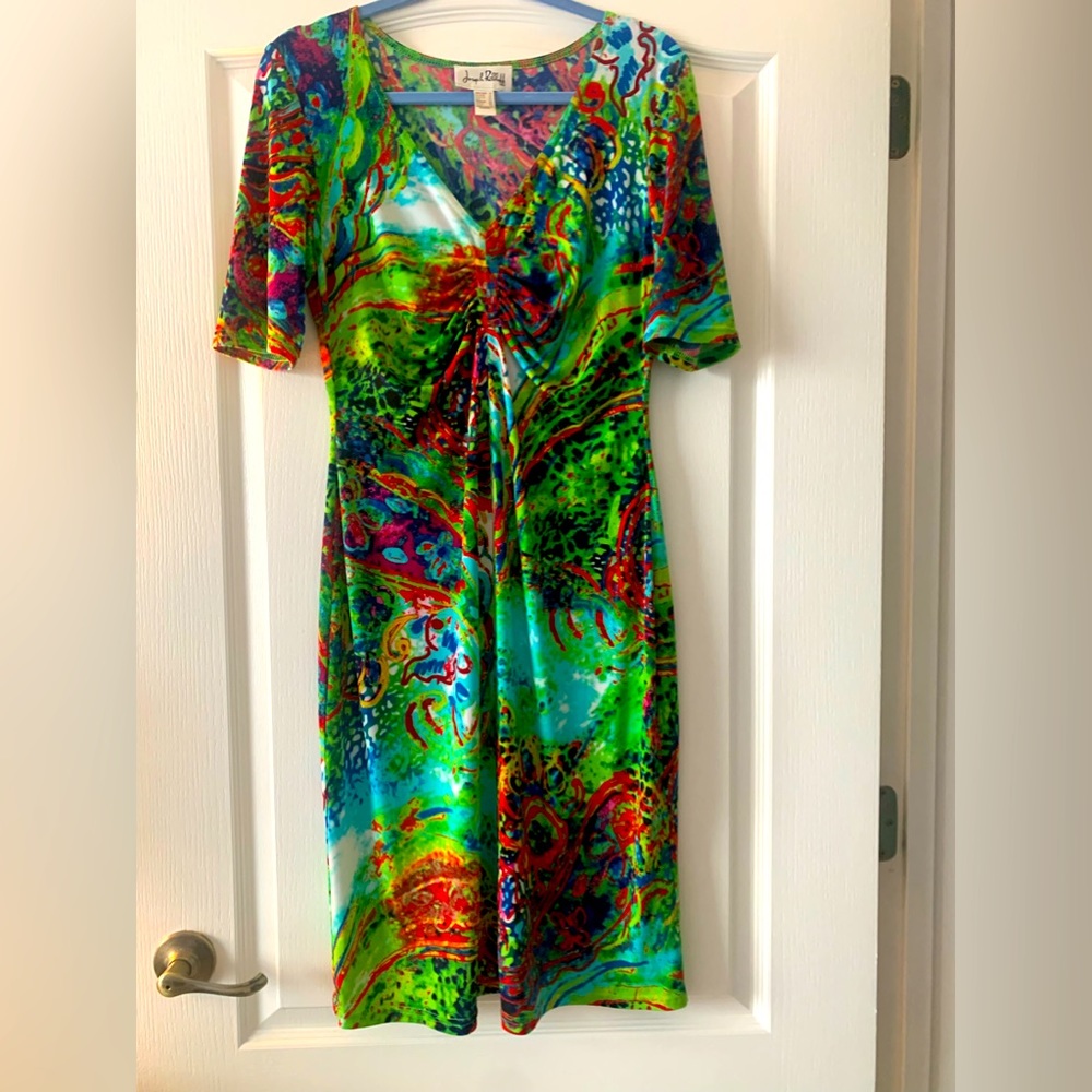 Dress very lovely!